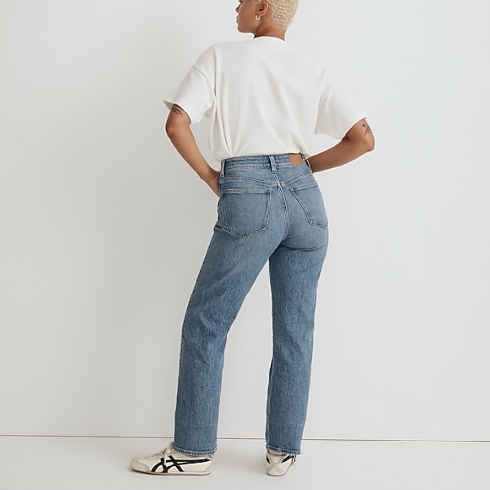 Madewell Jeans 90’s Straight Medium Wash Denim Slight Distressed High Rise 4 26